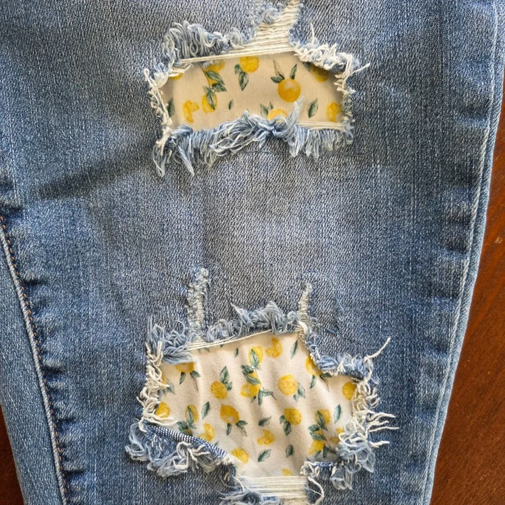 Judy Blue‎ Skinny Jeans High Rise Distressed Lemon Patch Denim Size 15
